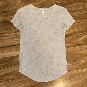 Lululemon Athletica Light Gray Short Sleeve Tee